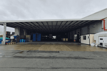Quality Large Warehouses