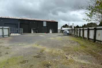 Industrial building with yard