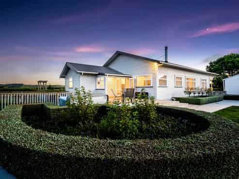 2 Snell Road, Tikorangi
