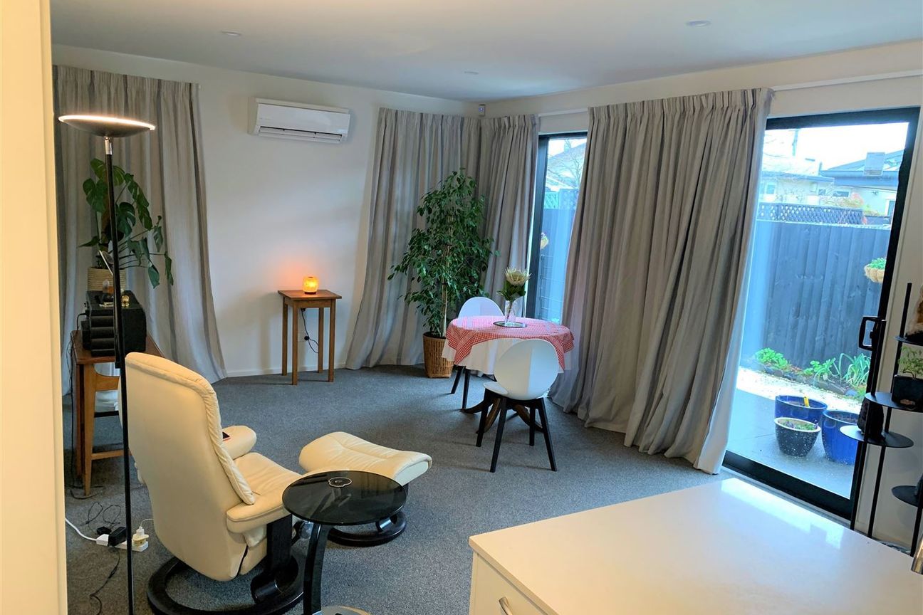 Two bedroom townhouse, Sydenham - Widok 2
