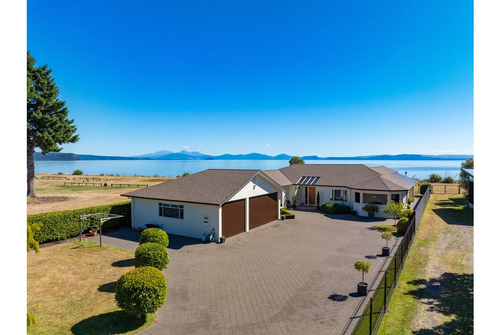 10 Mahuta Road, Waitahanui, Taupo For Sale realestate.co.nz