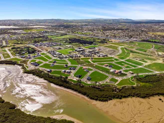 50 Emerald Avenue, Karaka