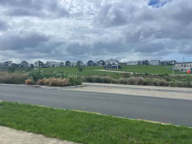 50 Emerald Avenue, Karaka