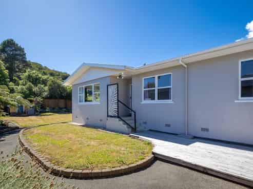 12 Cawthron Crescent, Annesbrook