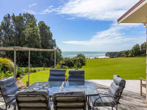 4023 Mokau Road, Tongaporutu