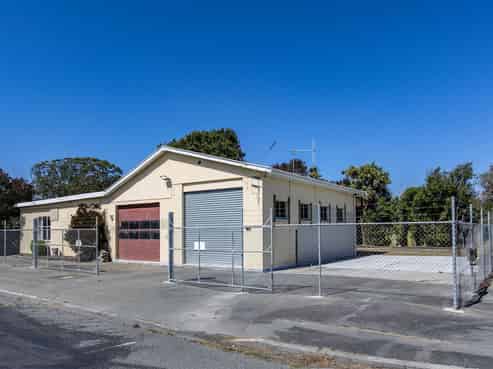 1090 Lower Styx Road, Brooklands