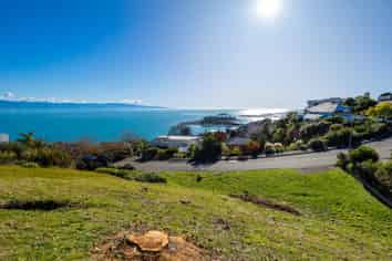 52 The Cliffs, Britannia Heights
