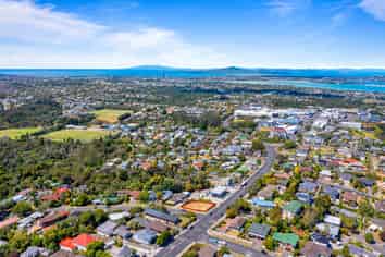 129 Mokoia Road, Birkenhead