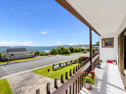 20 Mariners Grove, Algies Bay