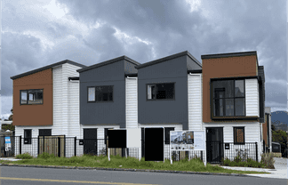 4/250 Great North Road, Henderson