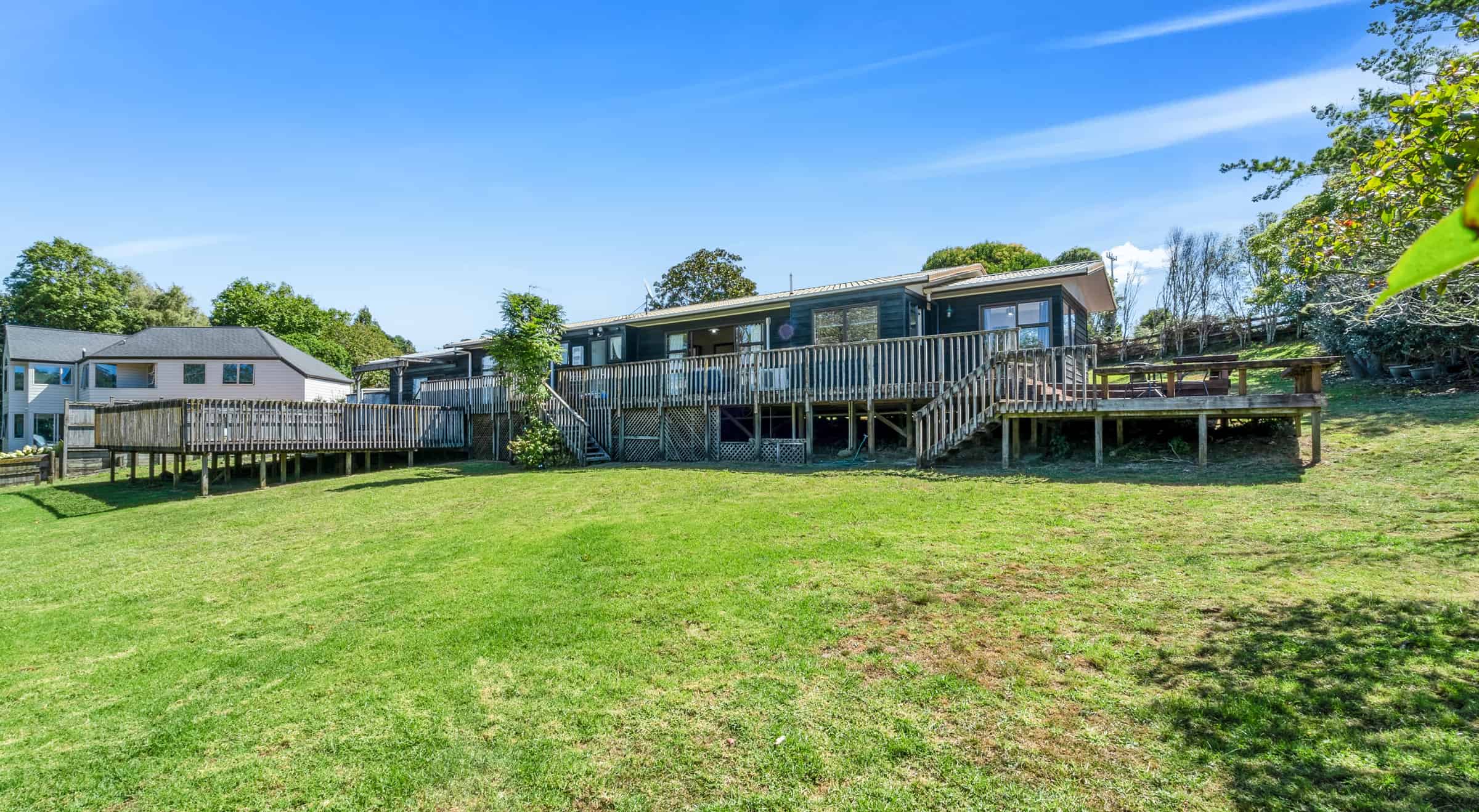 263 Point View Drive, Dannemora, Manukau City For Sale realestate.co.nz