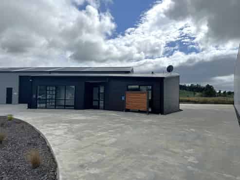 Versatile industrial property
