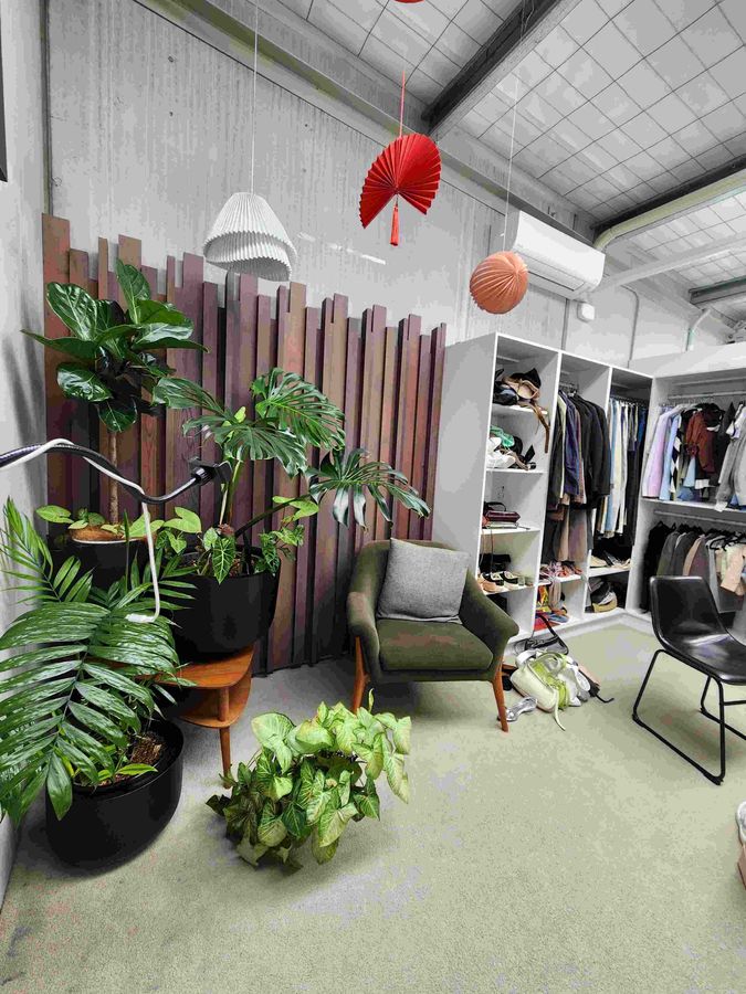 49 sqm Workshop with Mezzanine Office - Ansicht 4