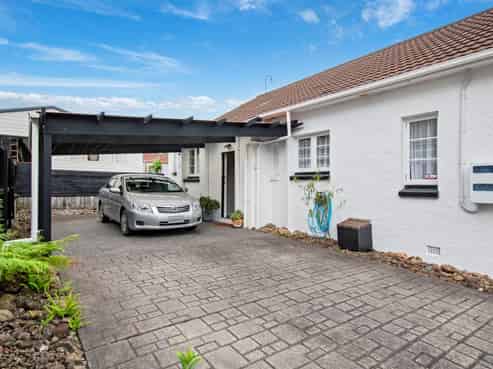 2 Whau Valley Road, Whau Valley