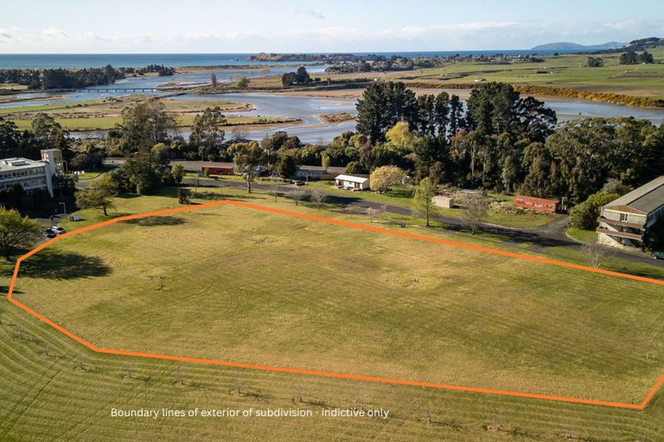 Live the Coastal Lifestyle You've Dreamed Of