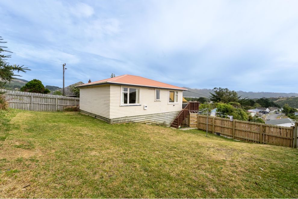 11 Dorset Grove, Cannons Creek, Porirua City For Sale realestate.co.nz