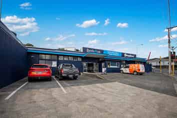 PREMIUM LOCATION  OUTSTANDING INVESTMENT OPPO...