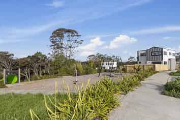 10 Aoraki Cresent, Albany Heights
