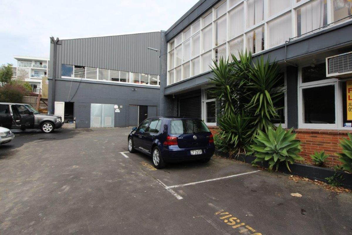 Perfect office space to elevate your business!