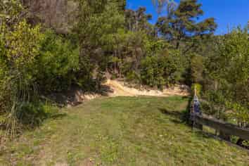 25a Seaview Crescent, Picton