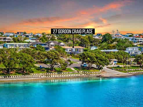 27 Gordon Craig Place, Algies Bay