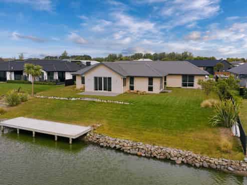 23 Torbay Avenue, Huntingdon/Lake Hood