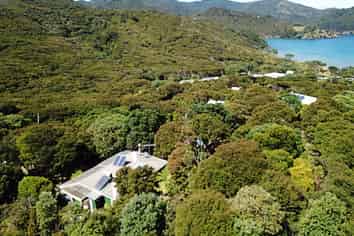 300 & 302 Blind Bay Road, Great Barrier Island