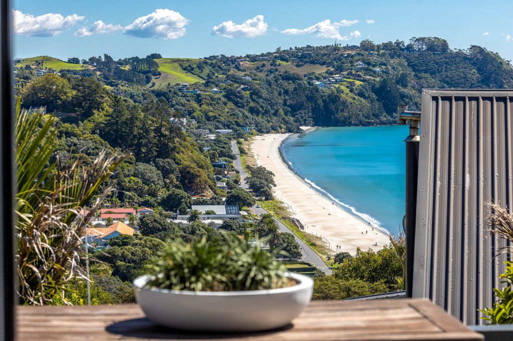 Property value 21 Waiheke Road, Waiheke Island realestate.co.nz