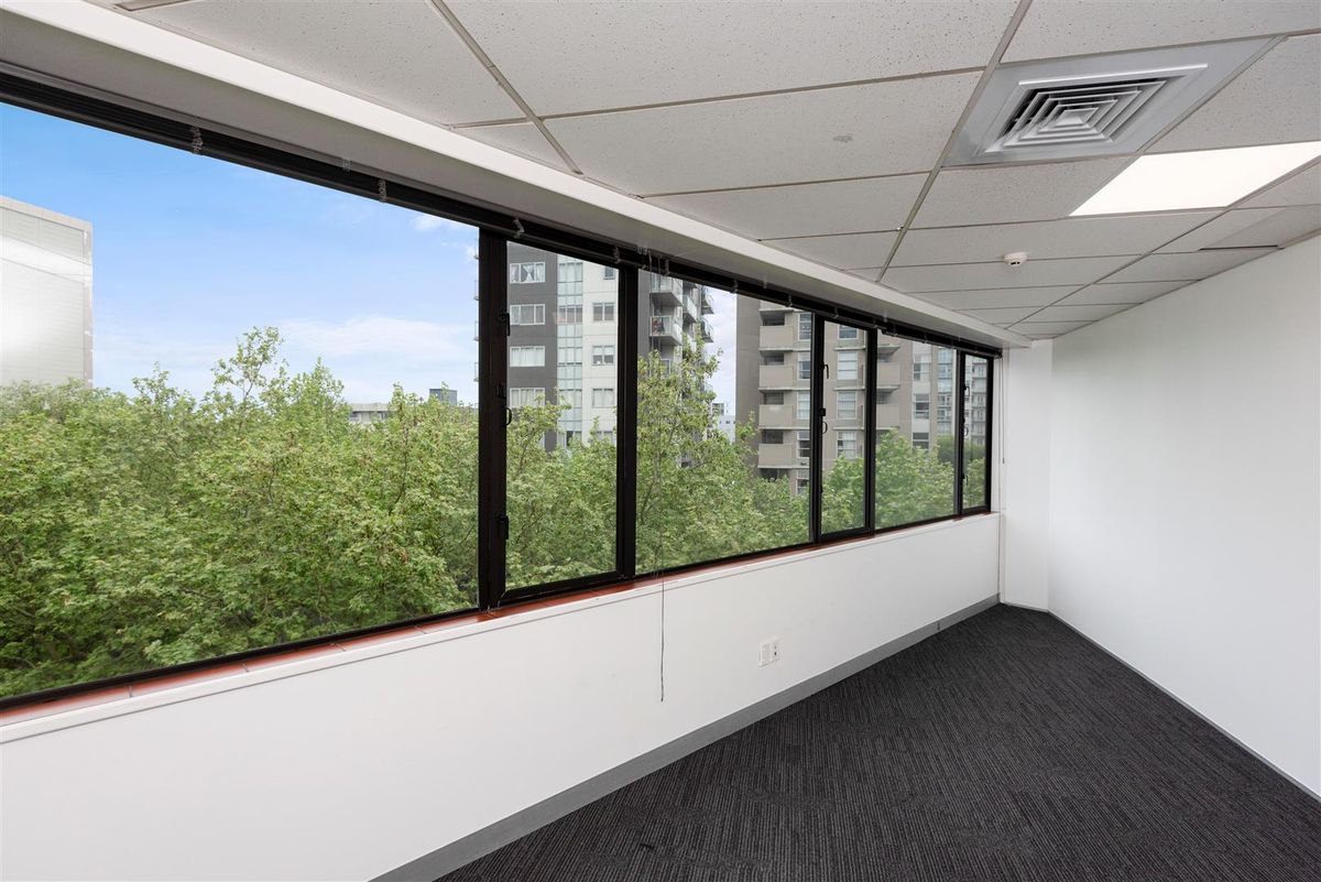 Well Positioned Office Space Available - Vista 5