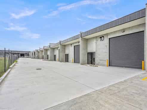 Grab a deal – new 130sqm industrial unit