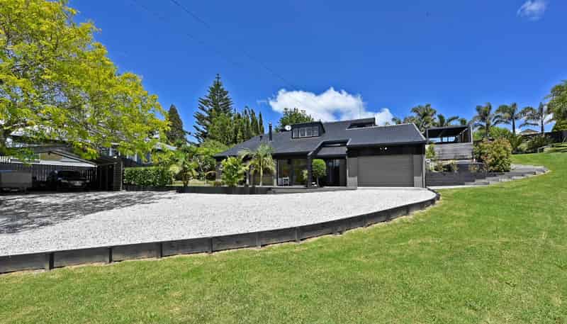 10 Elliot Street, Riverhead