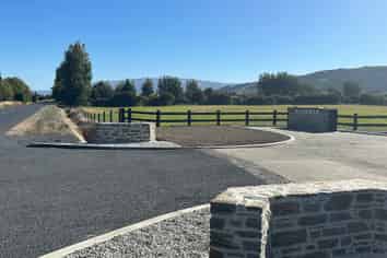  Wychwood Lane (off School Road South), North Taieri