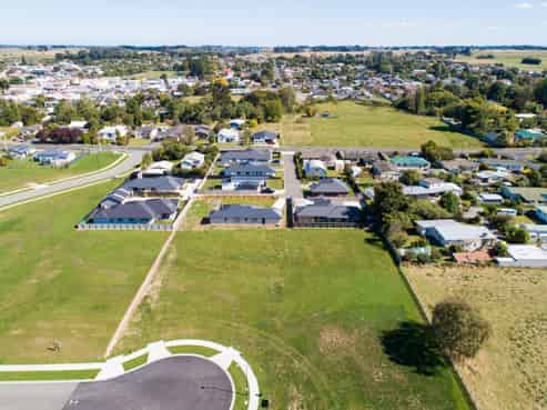 21 Campbell Place, Marton