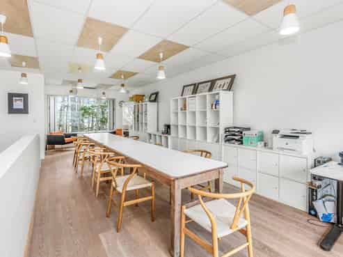 Unique office for investment or occupation