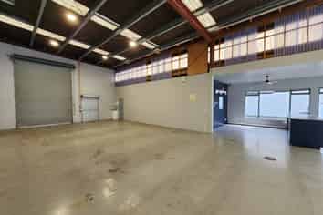 HIGH PROFILE WAREHOUSE + OFFICE
