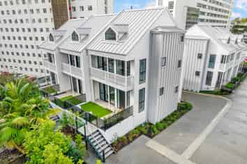 2 Mohimohi Lane, Epsom