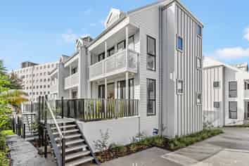 2 Mohimohi Lane, Epsom