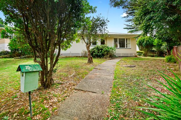 Sold - 57 Franklyn Road, Tawa - realestate.co.nz