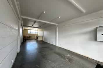 Vacant Retail Space Available Now!