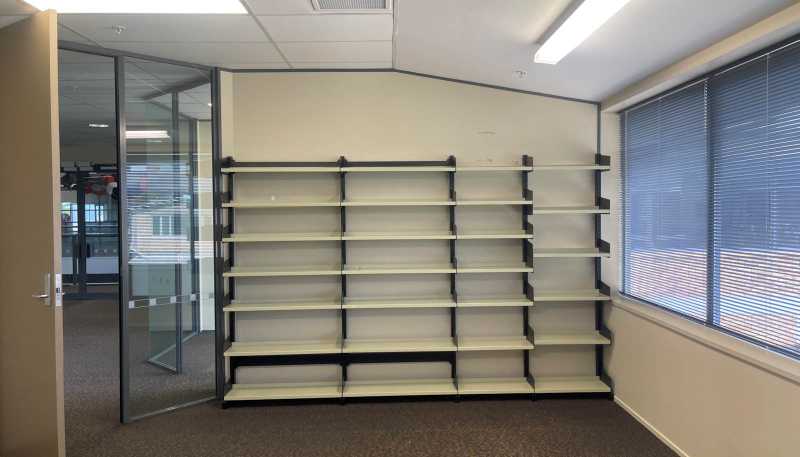 80 Central Park Drive, Henderson