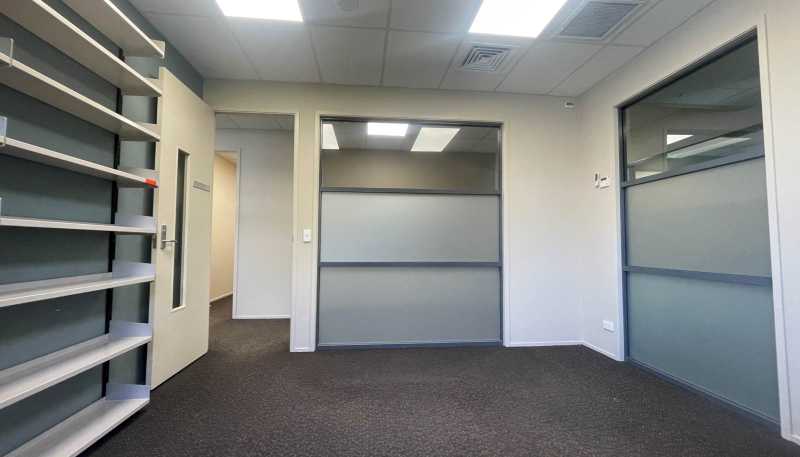 80 Central Park Drive, Henderson