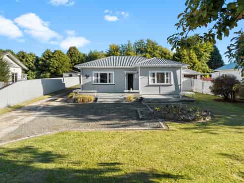 20 Ellis Road, Benneydale