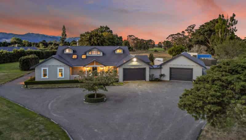 144 Kuratawhiti Street, Greytown