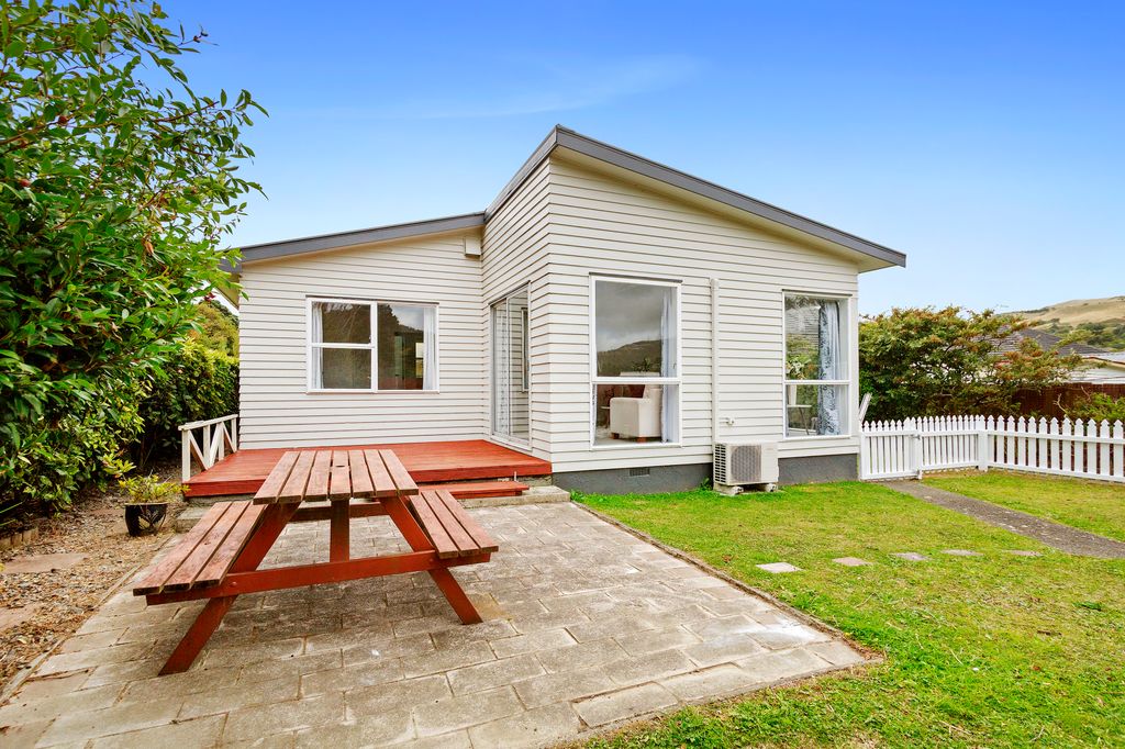 Sold 9A Redwood Avenue, Tawa realestate.co.nz