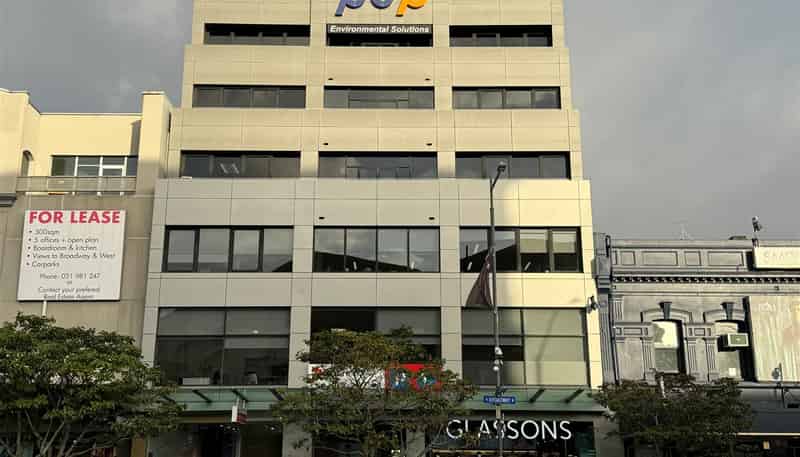  235 Broadway, Newmarket