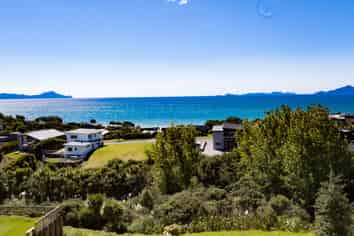 10 Granada Lane, Langs Beach