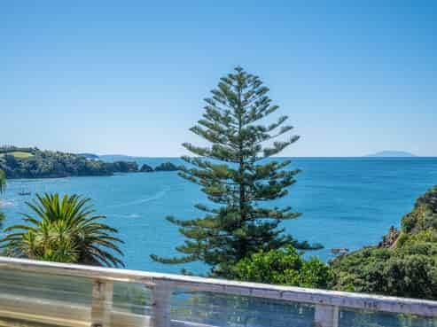 4 McIntosh Road, Oneroa