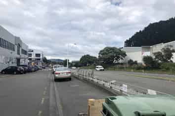 52sqm first floor office on Centennial Highway