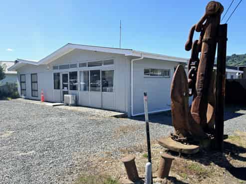 PRIME INDUSTRIAL LEASE