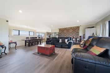 554 Don Buck Road, Westgate